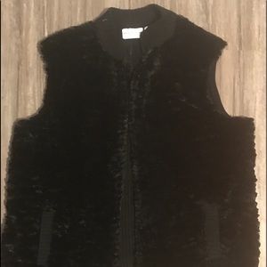 All black vest